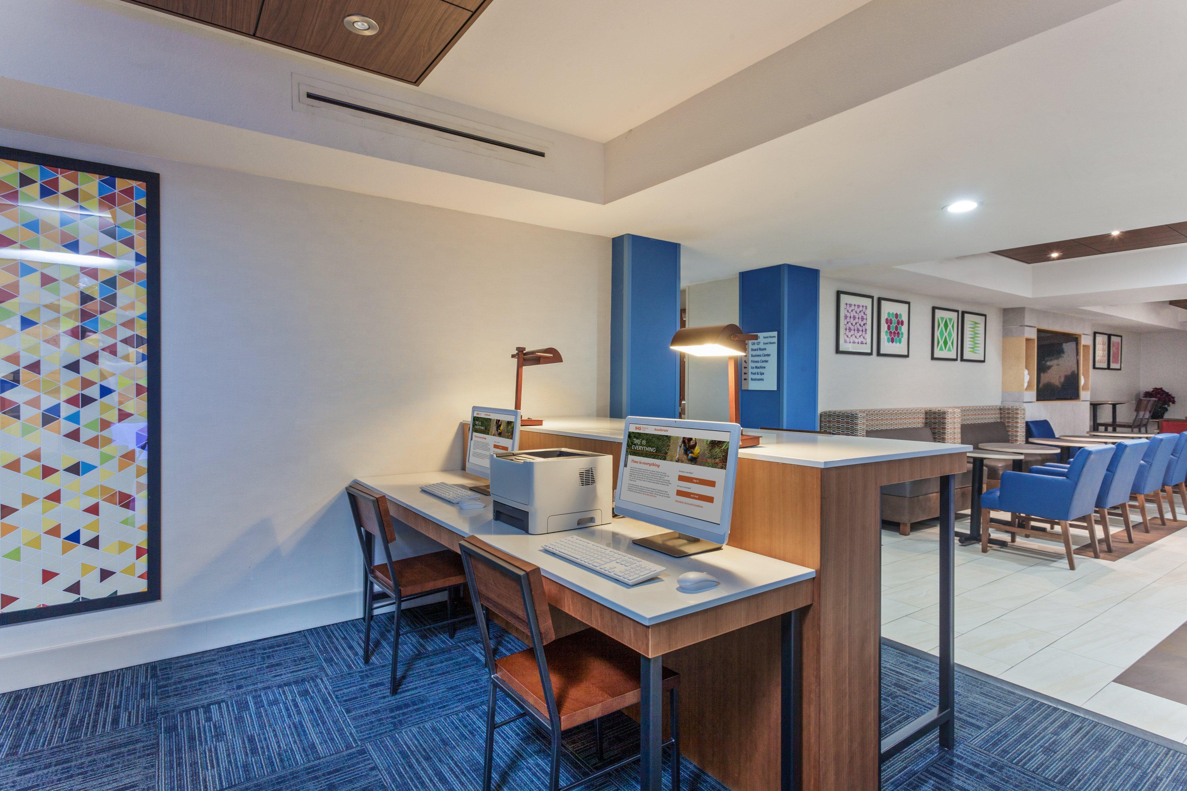 Holiday Inn Express Elk Grove West I-5 By Ihg Bagian luar foto