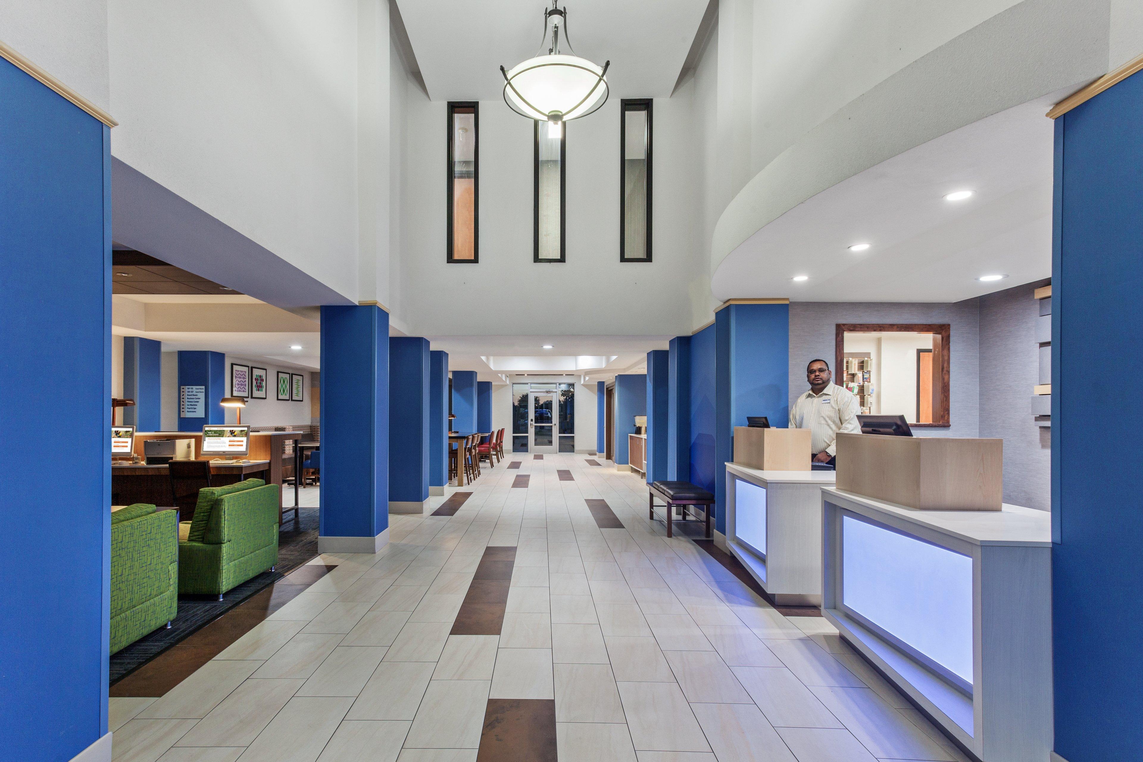 Holiday Inn Express Elk Grove West I-5 By Ihg Bagian luar foto