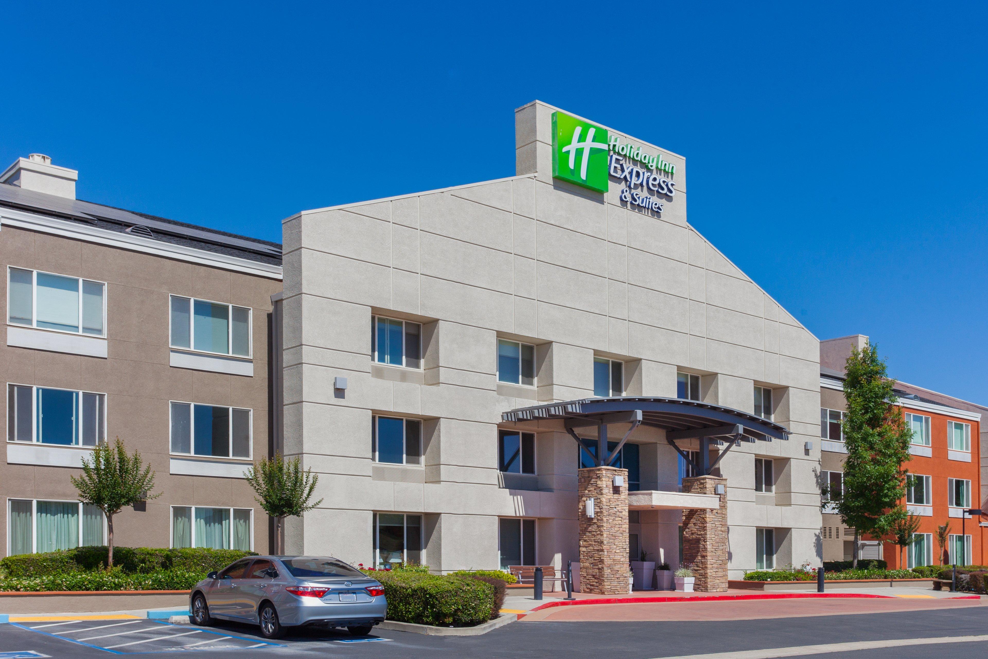 Holiday Inn Express Elk Grove West I-5 By Ihg Bagian luar foto