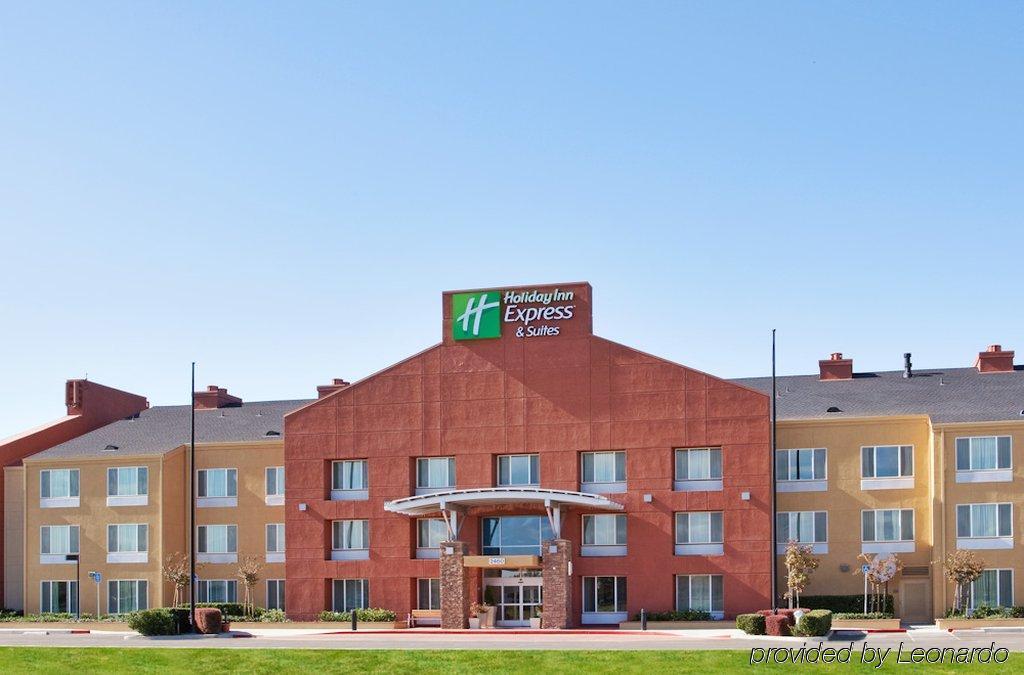 Holiday Inn Express Elk Grove West I-5 By Ihg Bagian luar foto