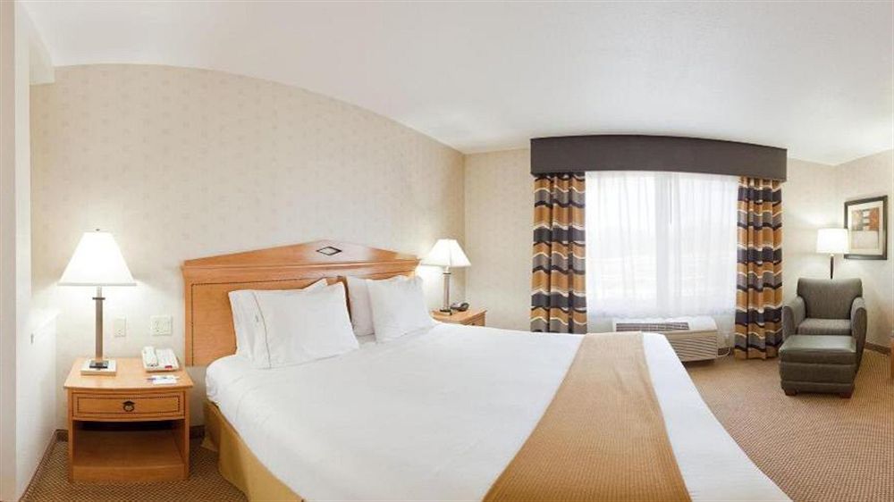 Holiday Inn Express Elk Grove West I-5 By Ihg Bagian luar foto