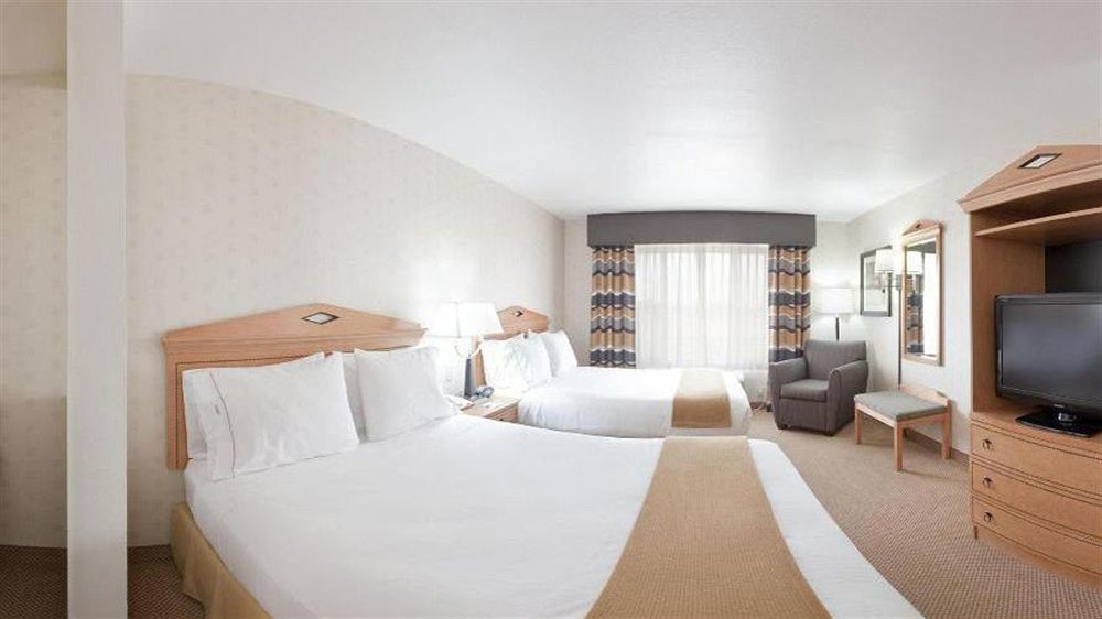 Holiday Inn Express Elk Grove West I-5 By Ihg Bagian luar foto