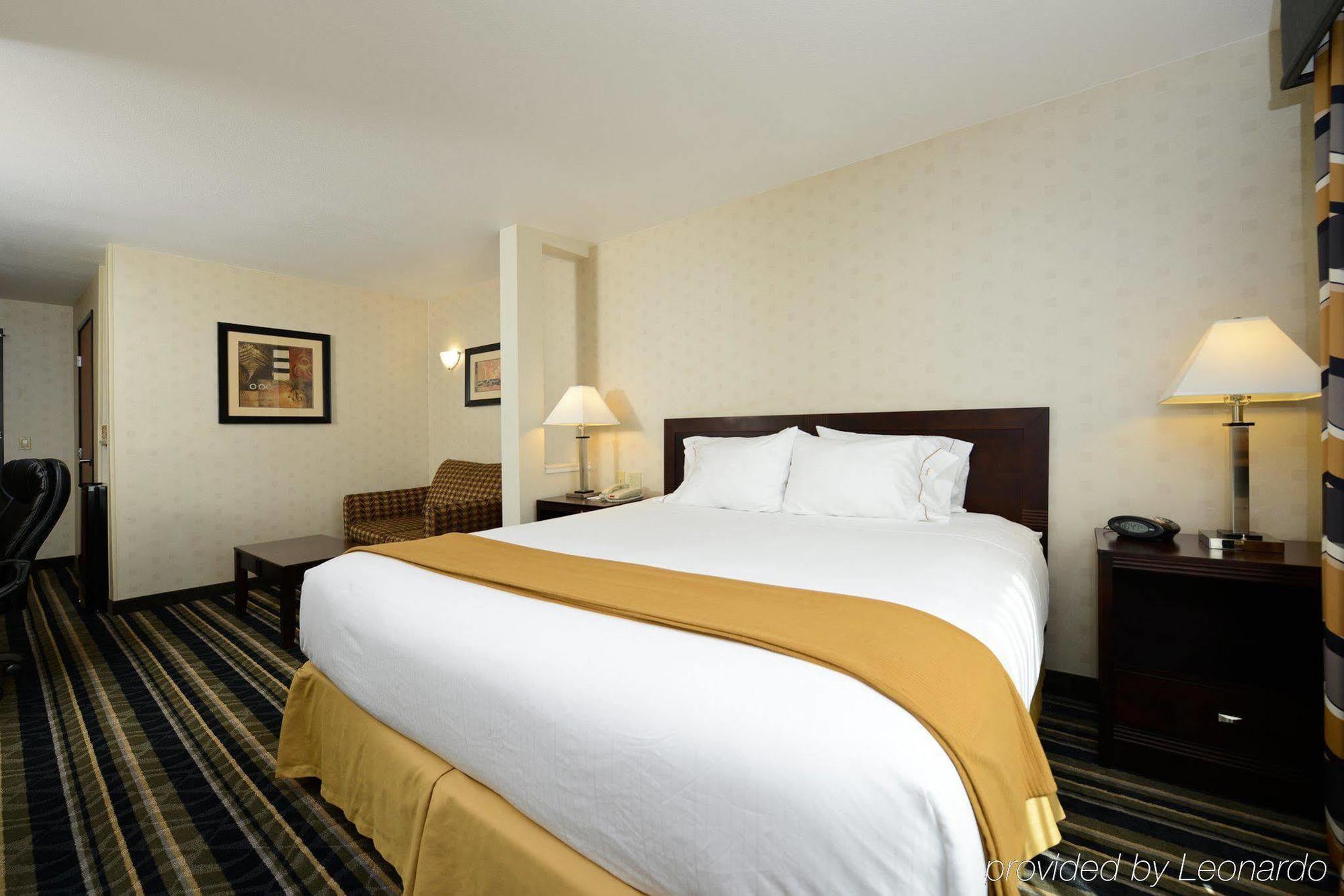 Holiday Inn Express Elk Grove West I-5 By Ihg Bagian luar foto